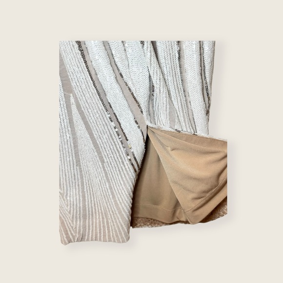 Dress the Population White Silver Emery Long Sleeve Sequin BodyCon Midi Dress - Picture 8 of 12